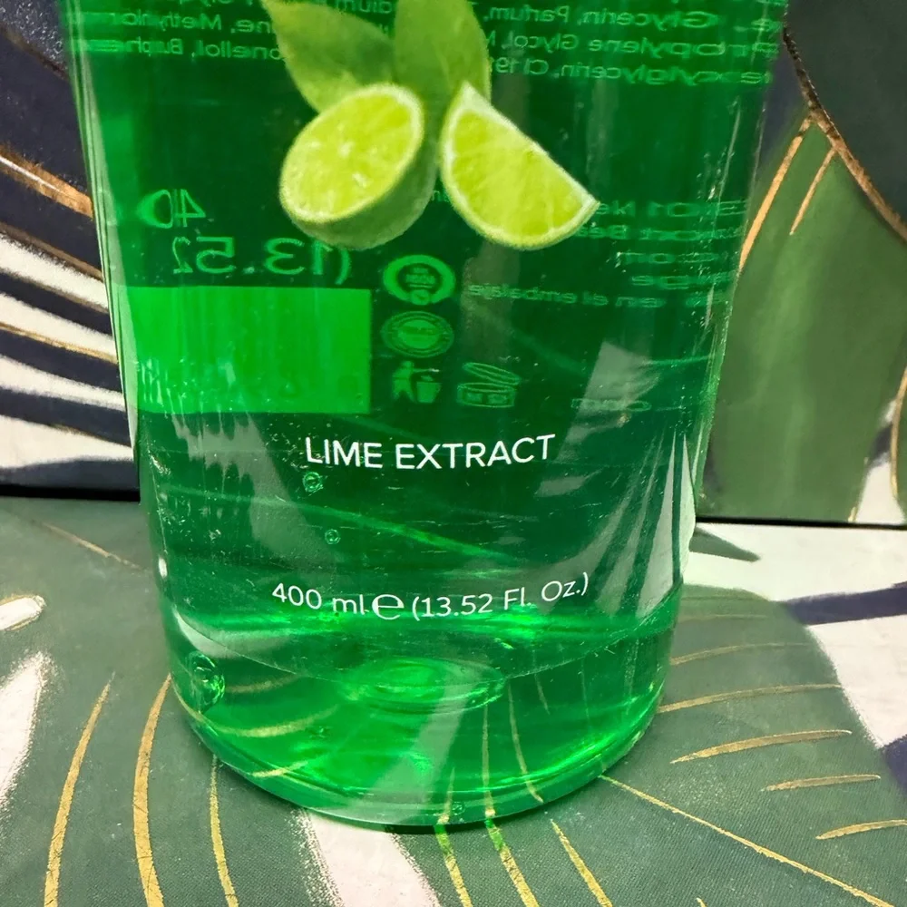NEXXT Lime Extract Nourishing Shower Gel NWT